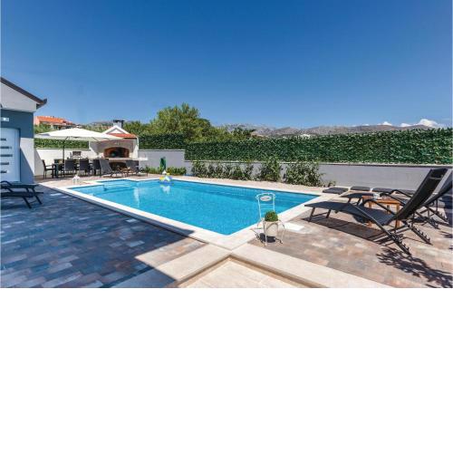 Pet Friendly Apartment In Split With Wifi