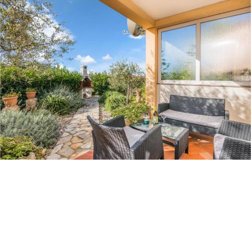 Pet Friendly Apartment In Sveti Vid Miholjice