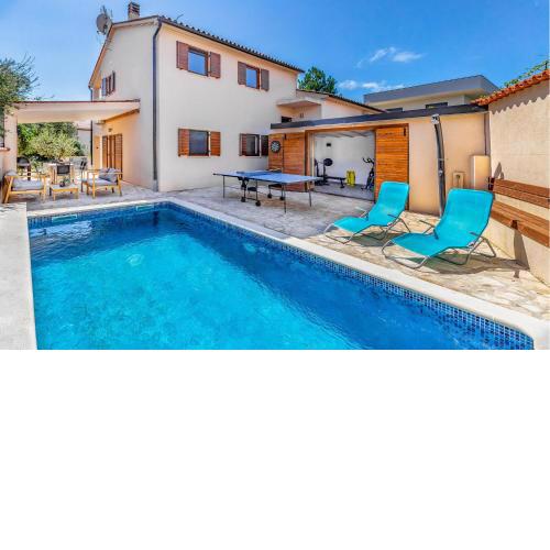 Pet Friendly Home In Barbariga With Wifi