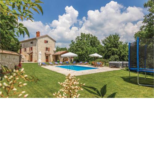 Pet Friendly Home In Basici With Jacuzzi