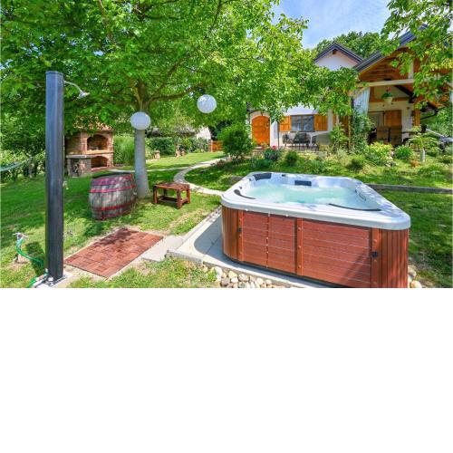 Pet Friendly Home In Jalzabet With Jacuzzi