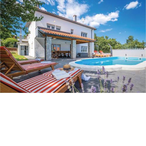 Pet Friendly Home In Manjadvorci With Wifi