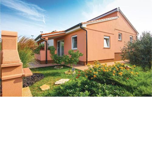 Pet Friendly Home In Peroj With Kitchen