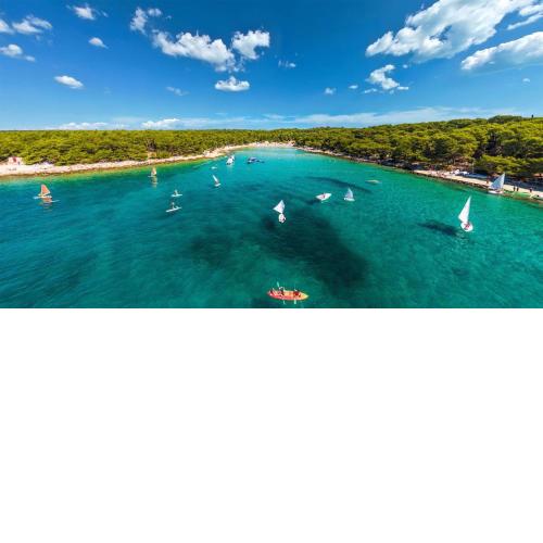 Pine Beach Pakostane - All Inclusive light
