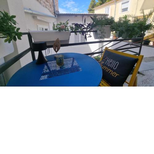 PLACE 4 U Studio Center