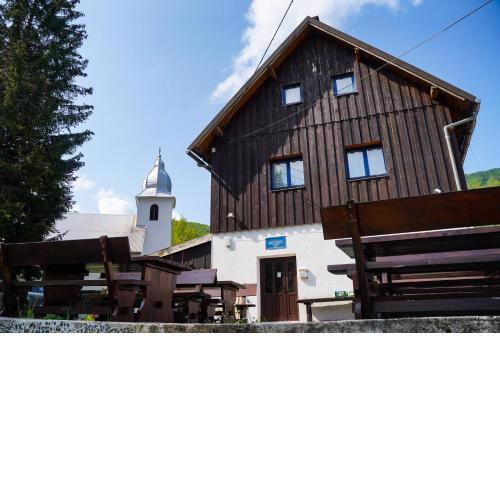 Planinarski dom ''Bijele stijene'' Mountain lodge