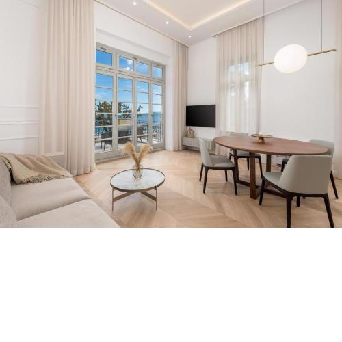 Plaza Apartments