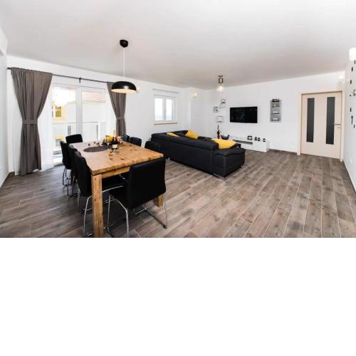 Premium holiday home Maslina in Podstrana