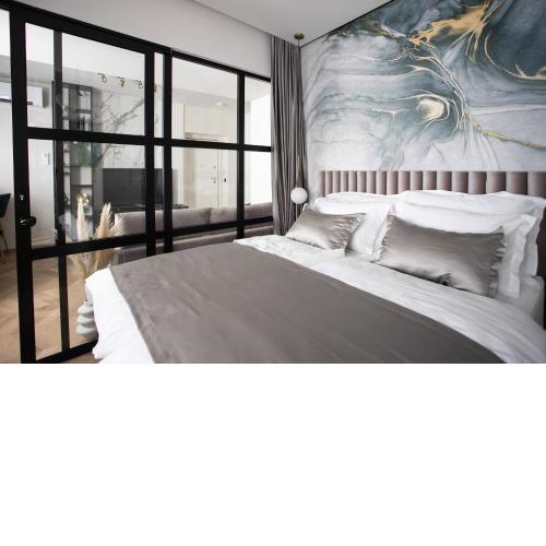 Prestigious Downtown Apartment