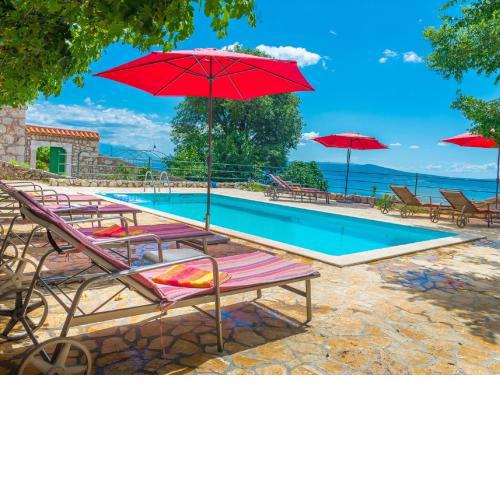 Quaint Villa in Crikvenica with Pool