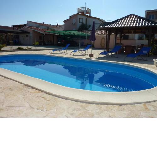 Queen beach Apartments - private pool - Sabunike III
