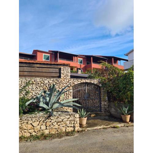 Red House Apartment With Swimming Pool