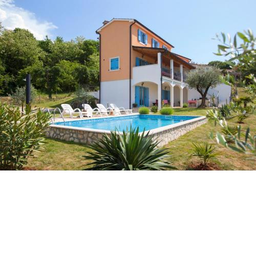 Relax in nature villa Mugeba Club