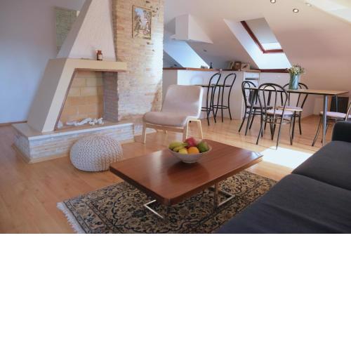 Retro Loft at OldTown : 2BR w/best views & close to all