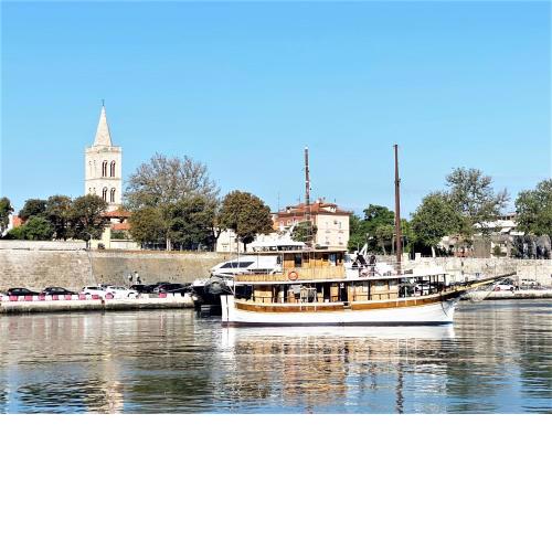 Rhythm Floating Accom - Zadar