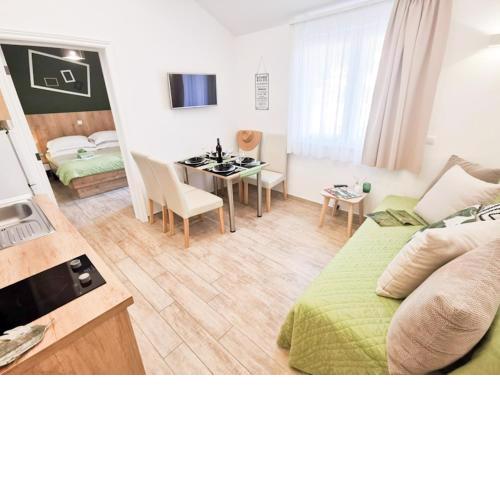 Rita Apartments - Charming Apartment 2plus2 PartialSeaView