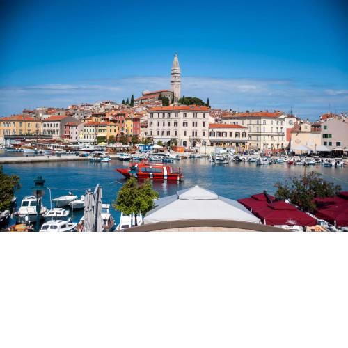 Riva Blu Sea View Apartment