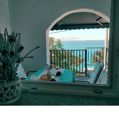 Romantic Apartment Sonja, Beachfront