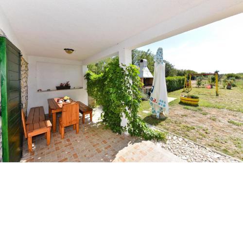 Romantic pet friendly house Orhideja - by Tourist Agency Leut