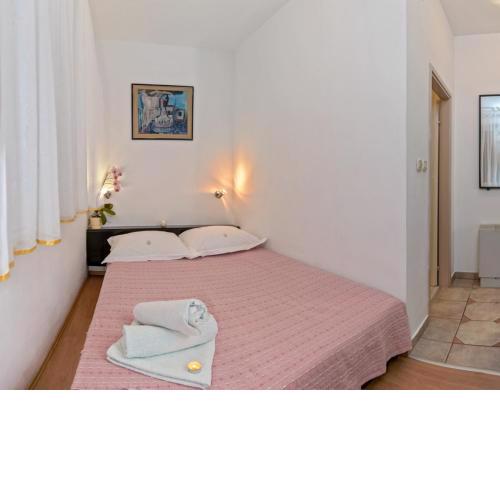 Room in Bol with terrace, air conditioning, WiFi 3758-4