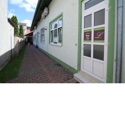Rooms with a parking space Osijek, Slavonija - 15994