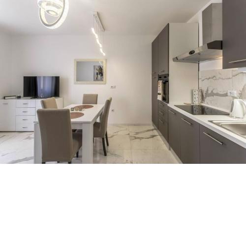 Royal Gold Apartment