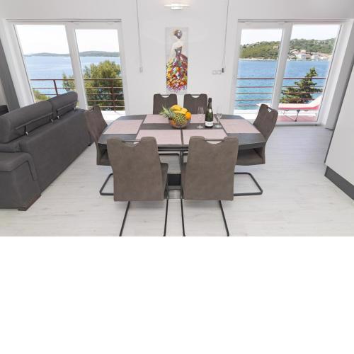 Rozali Tisno Apartments