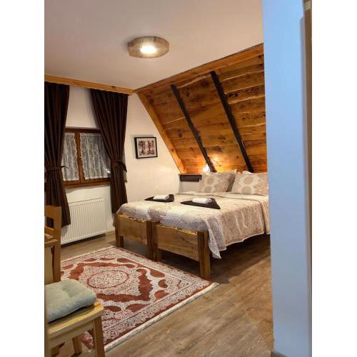 Rustic Lodge Plitvice