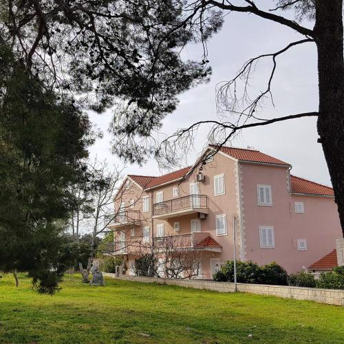 Ruzica Apartments