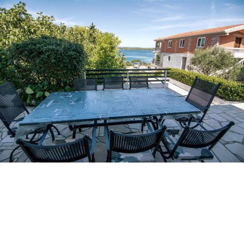 Sea Breeze - Holiday House on the Beach
