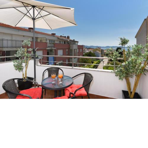 Sea view Apartment Melani