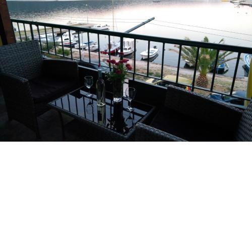 Sea View Apartment Sunrise Poljica & Blue Lagoon Rent A Boat