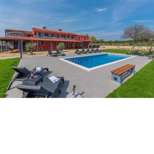 Sea View apartments with shared Pool
