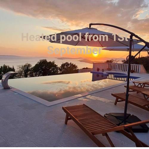 Sea view Luxury Apart Hotel Villa Conte with swiming pool and romantic SPA