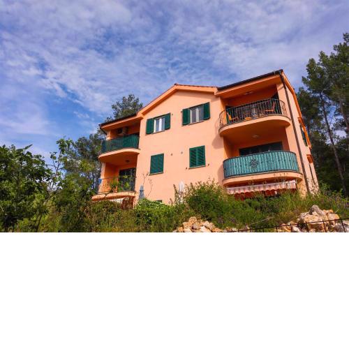 Seafront Apartment Soline With Seaview