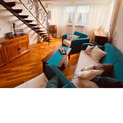 Seamans Apartment