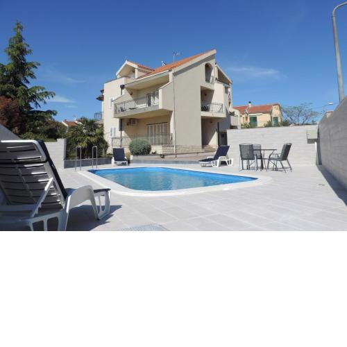 Seaside apartments with a swimming pool Brodarica, Sibenik - 4249