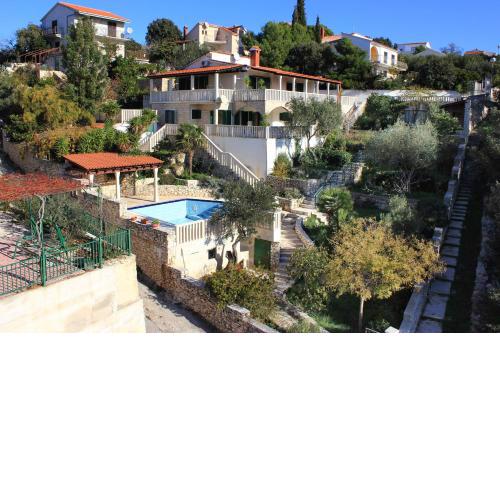 Seaside house with a swimming pool Cove Ljubljeva, Trogir - 9431