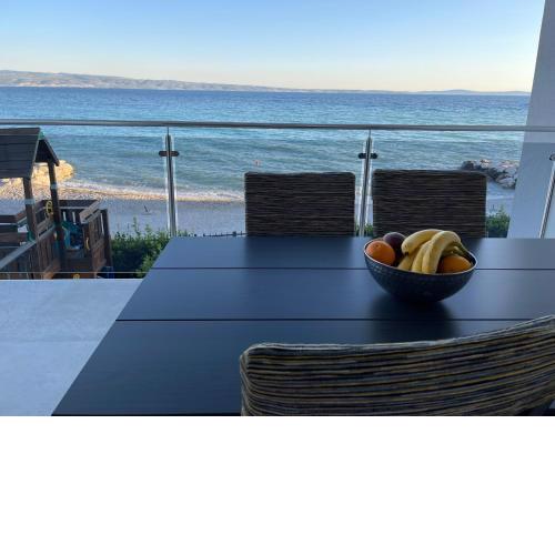 Seaside Luxury Apartment Tanita