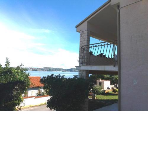 Seaview apartment Marta