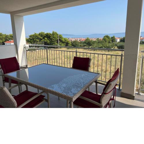 Seaview Apartments Lagetar