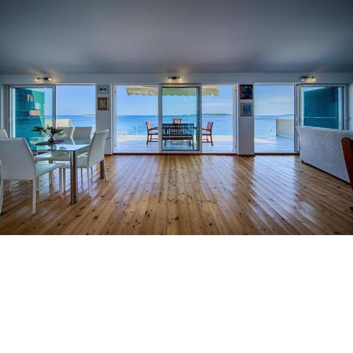 Seaview Suite Lissa