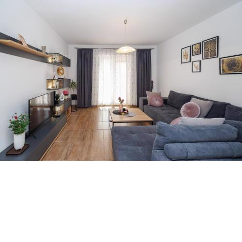 Spacious and modern app with big terrace (4+2 persons)