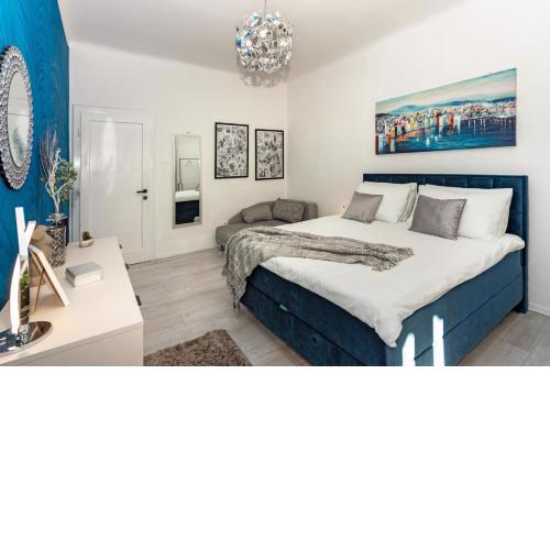 Spacious Apartment Center