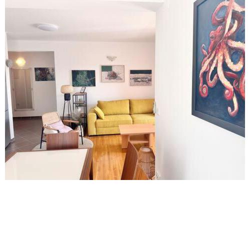 Spacious Apt in Tisno Near Garden Resort – 4 Min