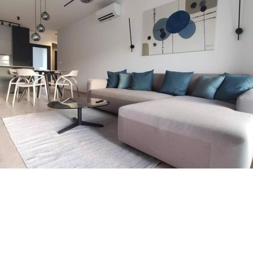 Splendid Beach View Apartment