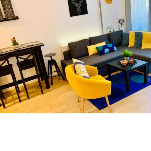 Split Right Place****Cozy and completely new