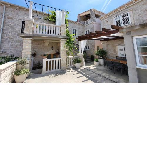 Stone House Apartments Didini Dvori Lumbarda