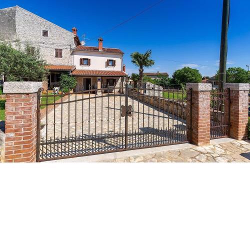 Stone house Graziella Funtana