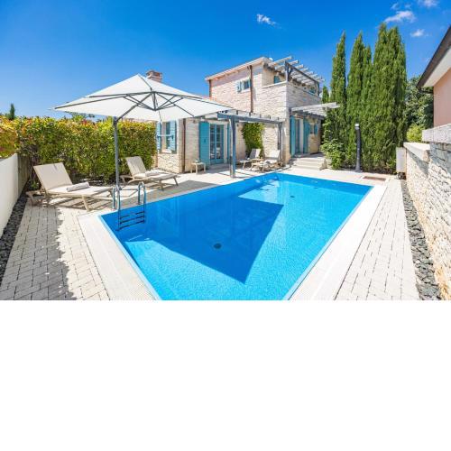 Stone Villa Zorritta with a pool and a beautiful garden